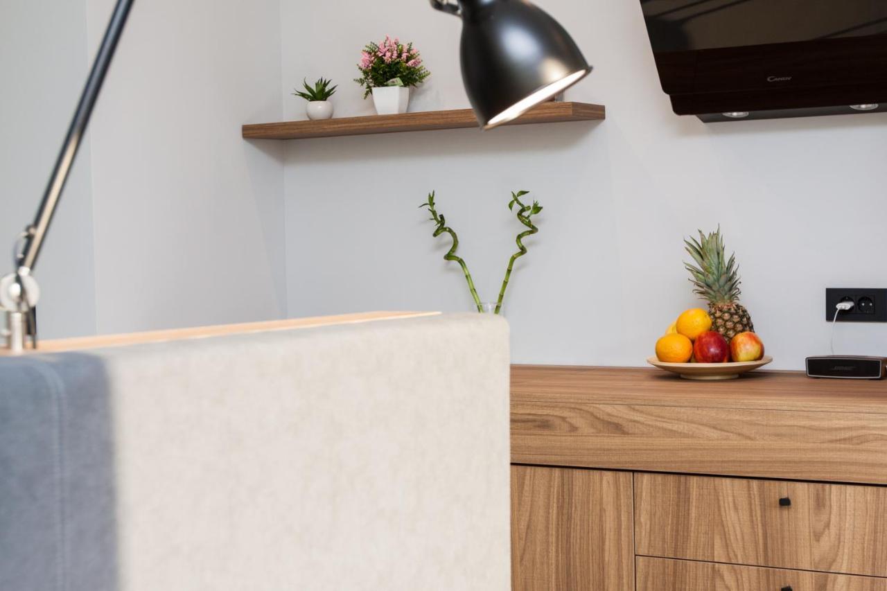 Rooms And Apartments Glossy Zagreb Luaran gambar