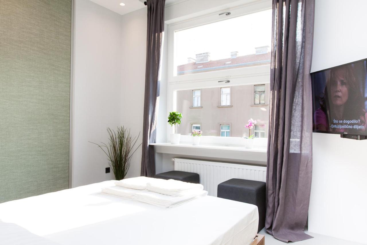 Rooms And Apartments Glossy Zagreb Luaran gambar